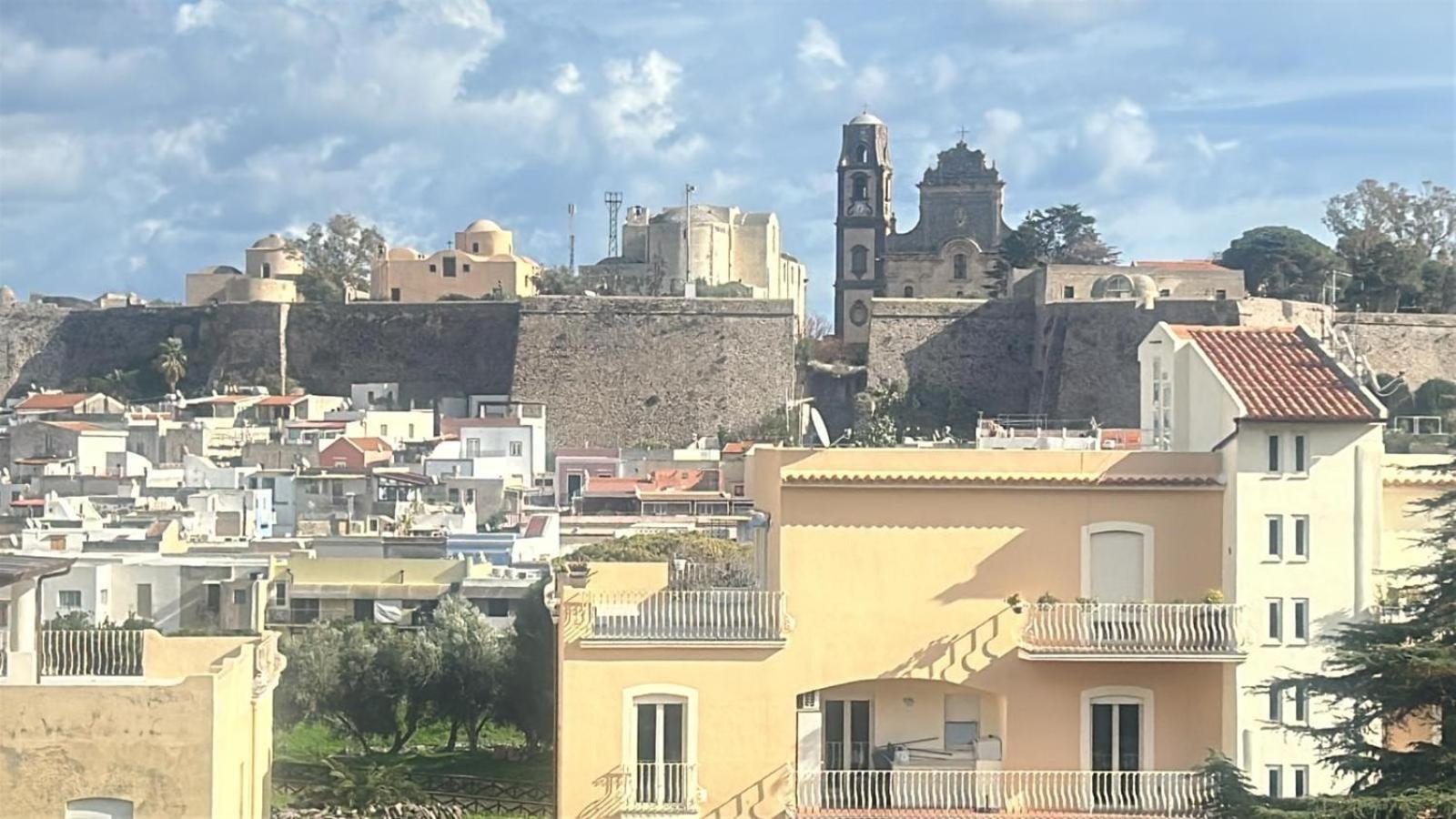 ליפארי Appartamenti Il Ventaglio מראה חיצוני תמונה